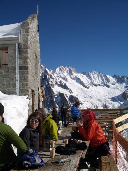 Reqiun Refuge in the Valle Blanche
